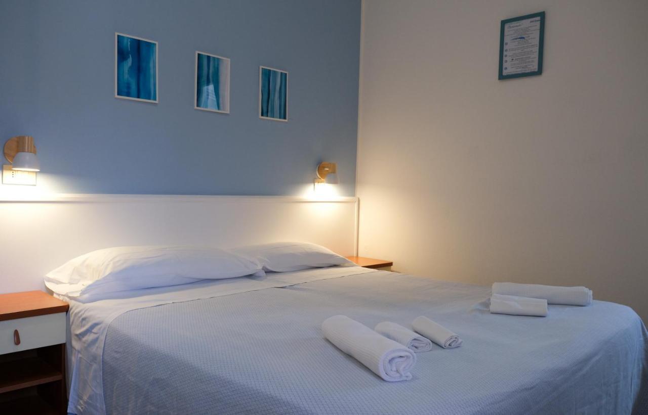 Hotel Vienna チェルヴィア エクステリア 写真