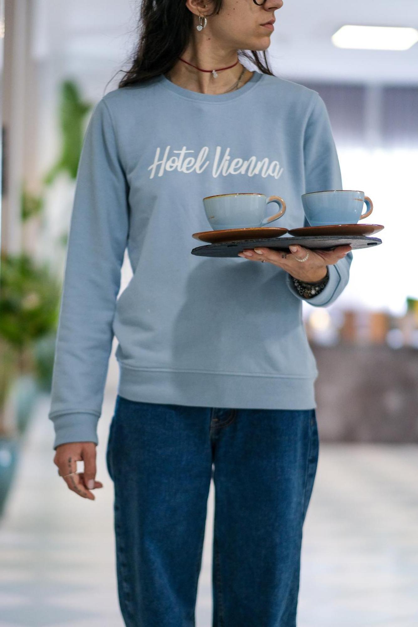 Hotel Vienna チェルヴィア エクステリア 写真